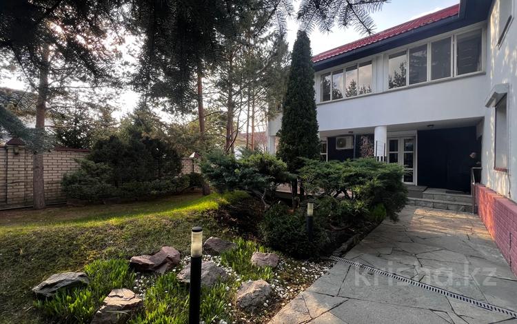 Жеке үй · 5 бөлме · 350 м², мкр Коктобе, Жанибекова — Омаровой, бағасы: 2.7 млн 〒 в Алматы, Медеуский р-н — фото 3