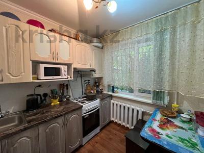 2-бөлмелі пәтер · 44 м² · 1/5 қабат, 19-шағынаудан, бағасы: 12.8 млн ₸ в Караганде, Алихана Бокейханова р-н