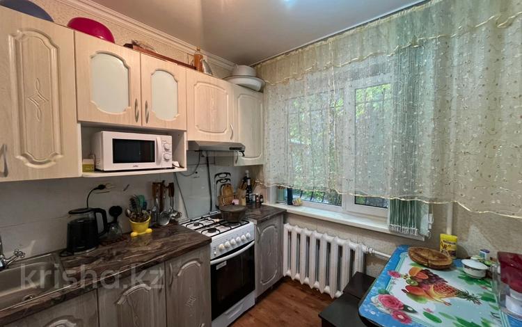 2-бөлмелі пәтер · 44 м² · 1/5 қабат, 19-шағынаудан, бағасы: 12.8 млн ₸ в Караганде, Алихана Бокейханова р-н — фото 2