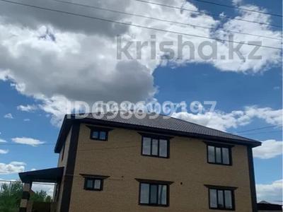 Продажа домов и дачи в Актюбинской обл.: Отдельный дом · 7 комнат · 400 м² · 13 сот., Жибек жолы 1020 за 60 млн 〒 Отдельный дом · 7 комнат · 400 м² · 13 сот., Жибек жолы 1020 за 60 млн 〒 в Актобе, жилой массив Заречный-3