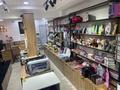 Магазины и бутики • 32 м² за 250 000 〒 в Актобе, Старый город — фото 3