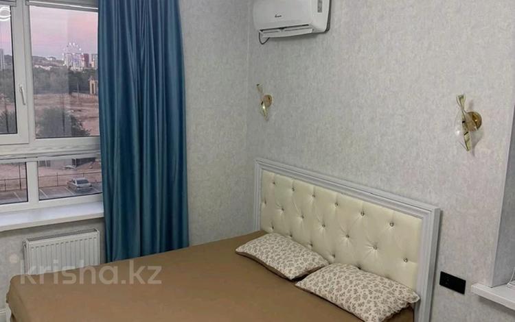 2-комнатная квартира · 72 м² · 5/16 этаж, Сырым батыра 99/3 за 16 000 ₸ в Шымкенте, Абайский р-н — фото 2