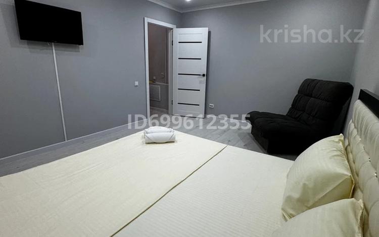 1-комнатная квартира · 40 м² · 5/9 этаж, Академика Чокина 155/6 — Академика Чокина за 6 000 〒 в Павлодаре — фото 2