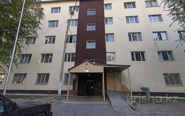 1-комнатная квартира · 17.5 м² · 3/5 этаж, Толе би 11 — Доснар за 3 млн ₸ в Таразе — фото 2