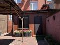 Отдельный дом · 5 комнат · 260 м² · 2 сот., мкр Юго-Восток, улица Муканова 45 15 — Район автостанции, Таунхаус находится напротив жилого комплекса Отау за 95 млн 〒 в Караганде, Казыбек би р-н — фото 8