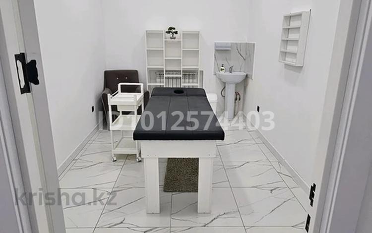 Сұлулық салондары · 12 м², бағасы: 90 000 ₸ в Актобе, мкр. Алтын орда — фото 2