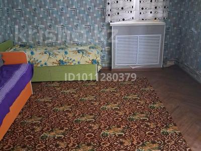 Отдельный дом · 3 комнаты · 100 м² · 7 сот., Аксай 2 — Возле рынка Алтын Орда за 170 000 ₸ в Абай