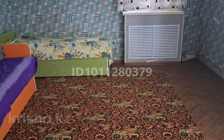 Отдельный дом · 3 комнаты · 100 м² · 7 сот., Аксай 2 — Возле рынка Алтын Орда за 170 000 ₸ в Абай — фото 10