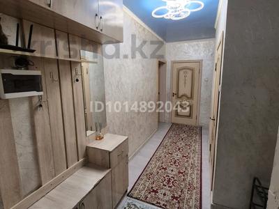 3-комнатная квартира · 76 м² · 3/5 этаж, мкр Жас Канат, Хасангалиева — Магнума за 300 000 ₸ в Алматы, Турксибский р-н