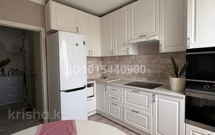 2-бөлмелі пәтер · 54.4 м² · 8/9 қабат, Гүлдер 3 ш/а., Таттимбета, бағасы: 23.5 млн ₸ в Караганде, Казыбек би р-н — фото 2