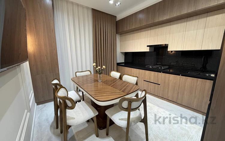 4-комнатная квартира · 150 м² · 12/19 этаж, Аль-Фараби за 1.5 млн ₸ в Алматы, Бостандыкский р-н — фото 2