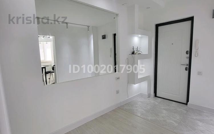 2-комнатная квартира · 55 м² · 1/5 этаж, мкр Центральный — Район Светланы, гостиница АкЖайык за ~ 19 млн ₸ в Атырау — фото 3