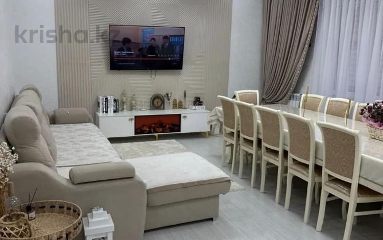4-комнатная квартира · 127.3 м² · 2/4 этаж, мкр. Алтын орда, саздинское лесничество 228/37 за 43.5 млн ₸ в Актобе — фото 2