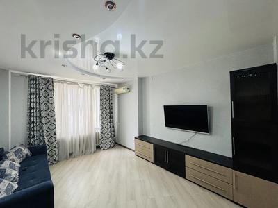 2-комнатная квартира · 60 м² · 2/12 этаж, Сауран 3/1 за 31.5 млн 〒 в Астане, Есильский р-н