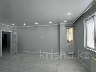 2-комнатная квартира · 74 м² · 5/9 этаж, Кулманова 152 за 32.5 млн ₸ в Атырау
