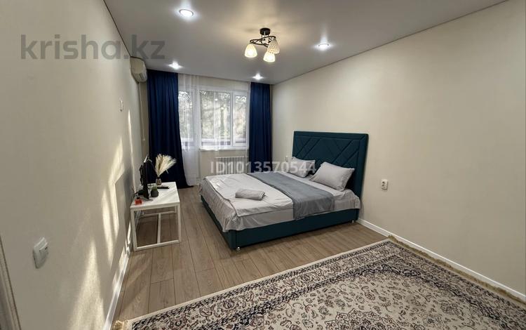 1-бөлмелі пәтер · 48 м² · 3/5 қабат, Курмангазы 102, бағасы: 12 000 ₸ в Уральске — фото 2