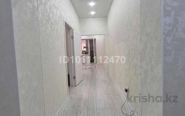 2-бөлмелі пәтер · 80 м² · 3/5 қабат, мкр. Алтын орда, Мкр. Батыс 2 46, бағасы: 28 млн ₸ в Актобе — фото 4