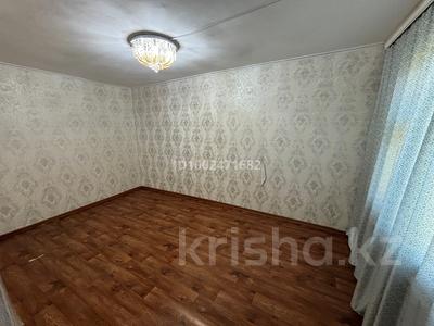 4-комнатная квартира · 63.2 м², Деркул ул.султанбек кожанова 29/1 за 8.5 млн 〒 в Уральске