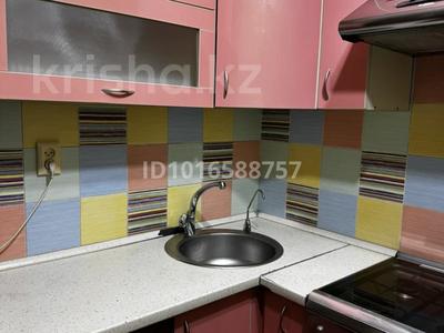 3-комнатная квартира · 61 м² · 3/4 этаж, мкр №11 25 за 300 000 ₸ в Алматы, Ауэзовский р-н