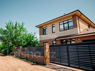 Отдельный дом · 4 комнаты · 201.9 м² · 7 сот., мкр Омега, Самал-3 за 82 млн 〒 в Уральске