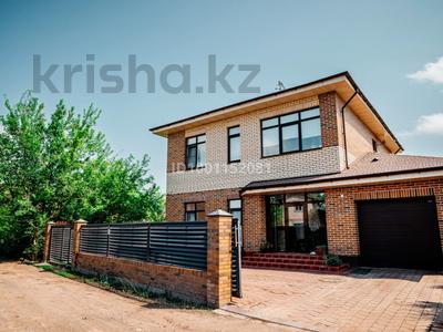 Отдельный дом · 4 комнаты · 201.9 м² · 7 сот., мкр Омега, Самал-3 за 85 млн 〒 в Уральске