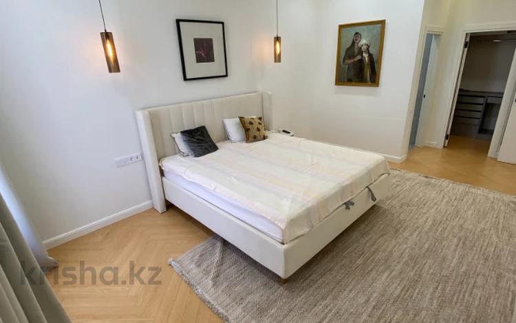 3-комнатная квартира · 130 м² · 5/7 этаж, Французский квартал 84 за 73 млн ₸ в Атырау — фото 2