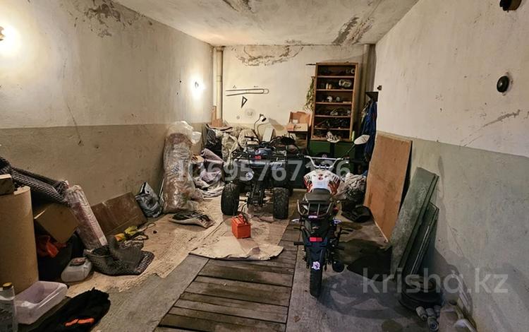 Гараж · Краснодонская — Авто рынок за 1 млн 〒 в Усть-Каменогорске, Ульбинский — фото 2