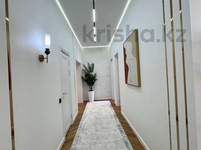 Продажа квартир в Мангистауской обл.: 4-комнатная квартира · 150 м² · 8/10 этаж, 19-й мкр 33 за 61.9 млн 〒 4-комнатная квартира · 150 м² · 8/10 этаж, 19-й мкр 33 за 61.9 млн 〒 в Актау