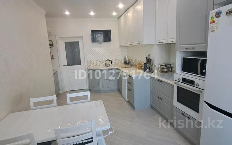 4-бөлмелі пәтер · 120 м² · 14/16 қабат, мкр Жетысу-3 52, бағасы: ~ 77.8 млн ₸ в Алматы, Ауэзовский р-н — фото 2