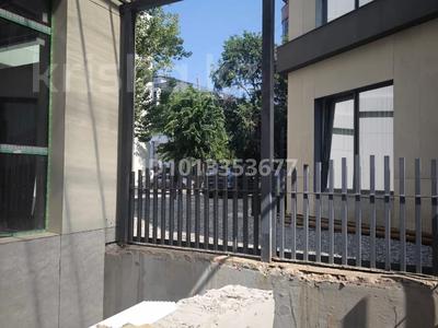 Свободное назначение, офисы, магазины и бутики, склады, общепит, бани, гостиницы и зоны отдыха, медцентры и аптеки, образование, развлечения · 437 м² за 218.5 млн ₸ в Алматы, Медеуский р-н