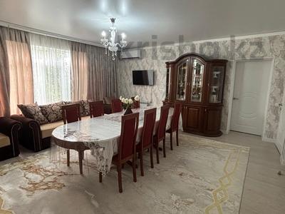 4-комнатная квартира · 106 м², Маметова 4/1 за 43 млн 〒 в Атырау