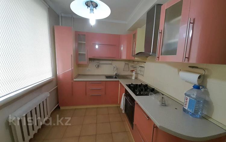 3-комнатная квартира, 70 м², 1/5 этаж помесячно, мкр Кулагер 73 — Белинского