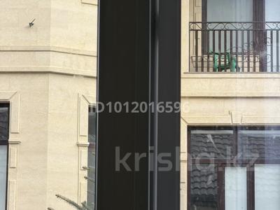 Жеке үй · 8 бөлме · 500 м² · 9 сот., мкр Нурсая-3, Т.Жургенов 11, бағасы: ~ 2.2 млн 〒 в Атырау