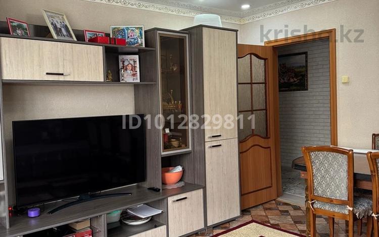 3-бөлмелі пәтер · 69 м² · 1/5 қабат, 40 лет победы 76 71, бағасы: 15.5 млн ₸ в Шахтинске — фото 2