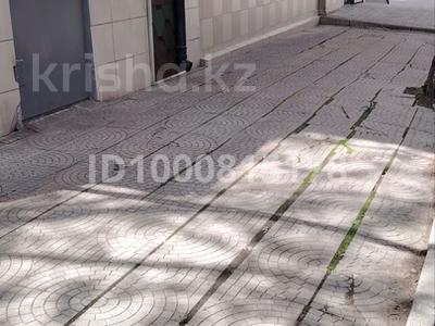 Офисы, магазины и бутики, салоны красоты · 25 м² за 32 млн 〒 в Алматы, Алмалинский р-н