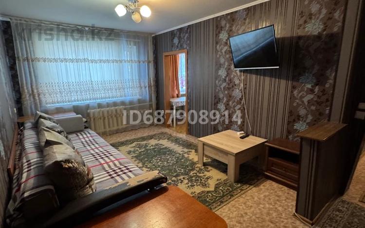 3-комнатная квартира · 60 м² · 1/5 этаж, Абая 56 — Между магазином Зорькой и Черный Кот за 14 000 〒 в Темиртау — фото 15