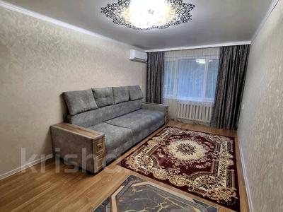 2-бөлмелі пәтер · 45 м² · 1/5 қабат, Конаева 38 — Тоймарт, бағасы: 15 млн ₸ в Талдыкоргане, мкр Самал