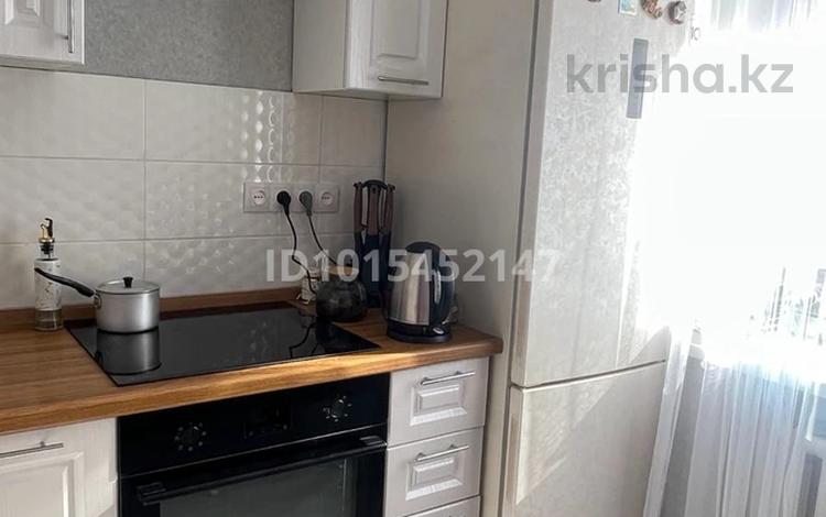 1-комнатная квартира · 31 м² · 6/6 этаж, мкр Юго-Восток, Строителей 22 за 15 млн ₸ в Караганде, Казыбек би р-н — фото 2