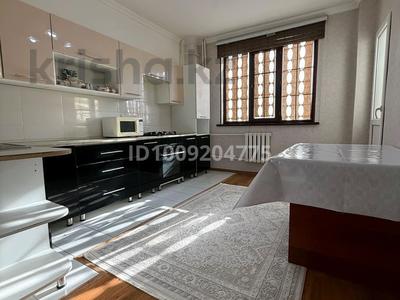 3-комнатная квартира · 70 м² · 2/5 этаж, мкр Нурсая 19 — Дет сад Нурсая, 5000 мелочей за 19.5 млн 〒 в Атырау