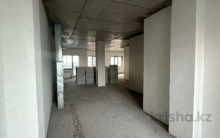 3-комнатная квартира · 82 м² · 12/19 этаж, мкр Юго-Восток, 139-й учетный квартал ст2 за ~ 32.7 млн ₸ в Караганде, Казыбек би р-н — фото 2