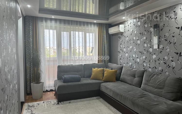 3-комнатная квартира · 64 м² · 5/5 этаж, 343 квартал за 200 000 ₸ в Семее — фото 2