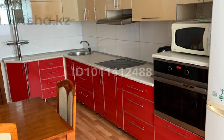 3-бөлмелі пәтер · 75 м² · 4/9 қабат, Естая 142, бағасы: 40 млн 〒 в Павлодаре — фото 10