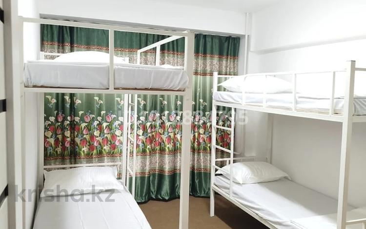 25 комнат · 60 м² · 2/5 этаж, мкр Тастак-3, Толе би 124 за 3 000 ₸ в Алматы, Алмалинский р-н — фото 2