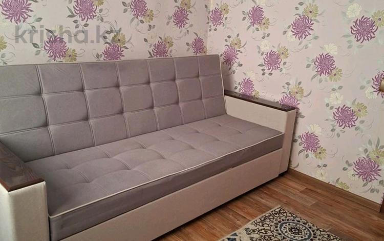 3-бөлмелі пәтер · 60 м² · 2/5 қабат, 16-шағынаудан 31, бағасы: 200 000 ₸ в Шымкенте, Аль-Фарабийский р-н — фото 2