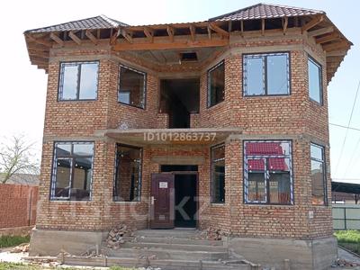 Отдельный дом · 5 комнат · 200 м² · 8 сот., Кажымукан 12 за 55 млн ₸ в Туздыбастау (Калинино)