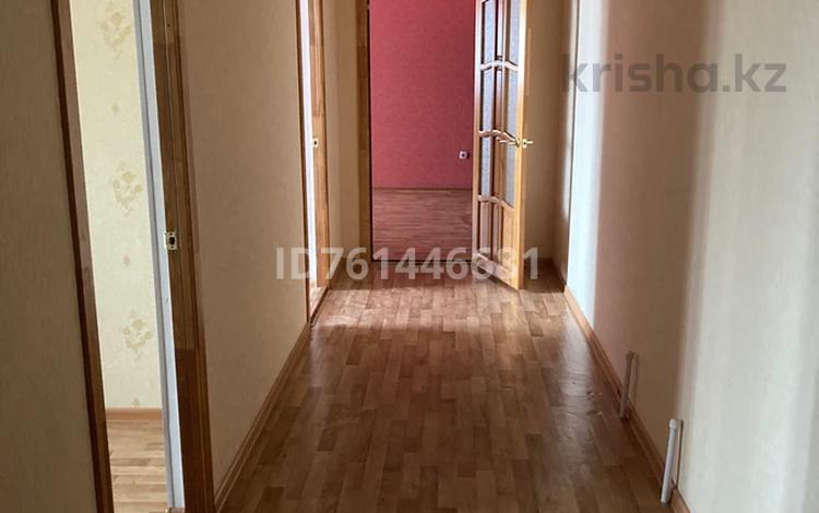 4-комнатная квартира · 98 м² · 5/6 этаж, Авиагородок за 23 млн ₸ в Актобе, мкр Авиагородок — фото 2