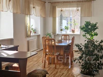 3-комнатная квартира · 152.4 м² · 1/2 этаж, Шухова за 63 млн 〒 в Петропавловске