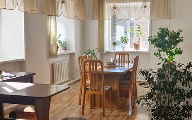 3-комнатная квартира · 152.4 м² · 1/2 этаж, Шухова за 58 млн ₸ в Петропавловске — фото 2