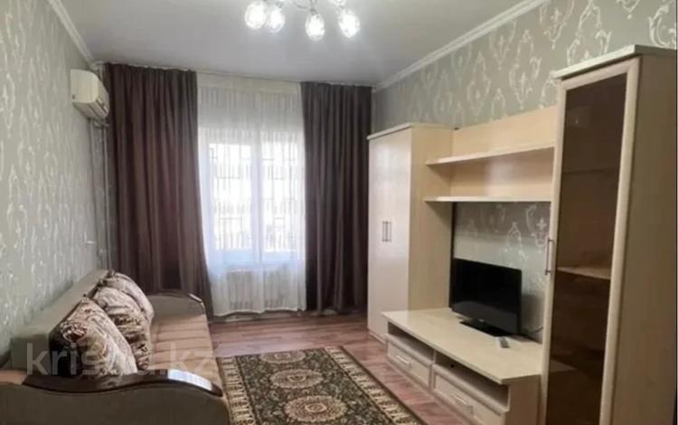1-комнатная квартира · 50 м² · 1/5 этаж, 15 мкр 7 — 24 шк за 130 000 ₸ в Шымкенте — фото 2