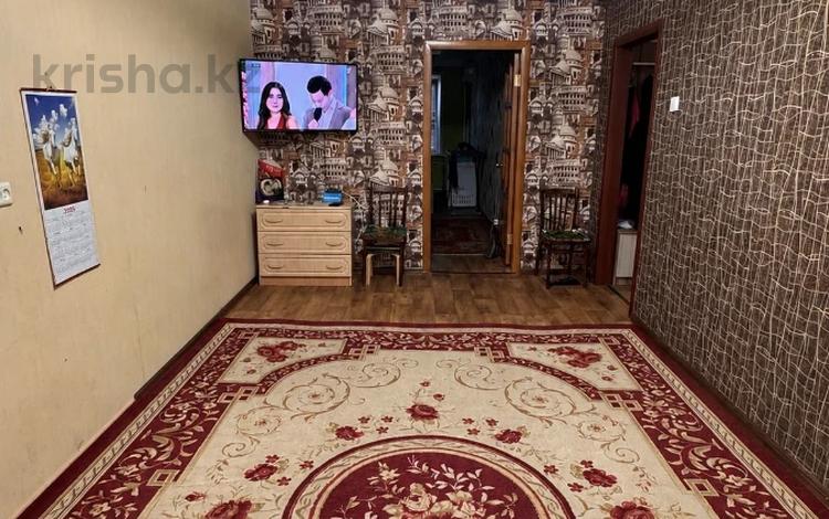 2-комнатная квартира · 47 м² · 4/5 этаж, Абая 104. за 15 млн ₸ в Уральске — фото 2